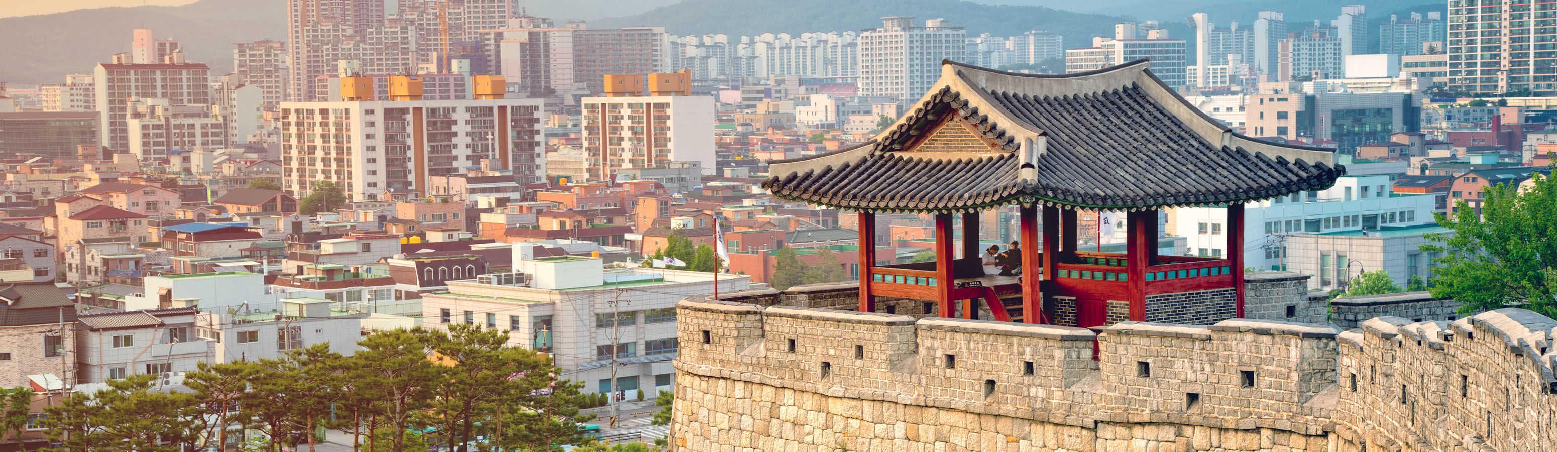 City surrounded by walls - Seoul